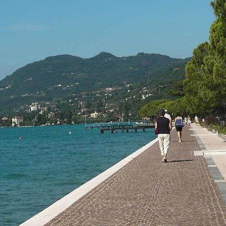 Appartamento Lido 'With Parking Space Included' ตอสโกลาโน มาแดร์โน ภายนอก รูปภาพ
