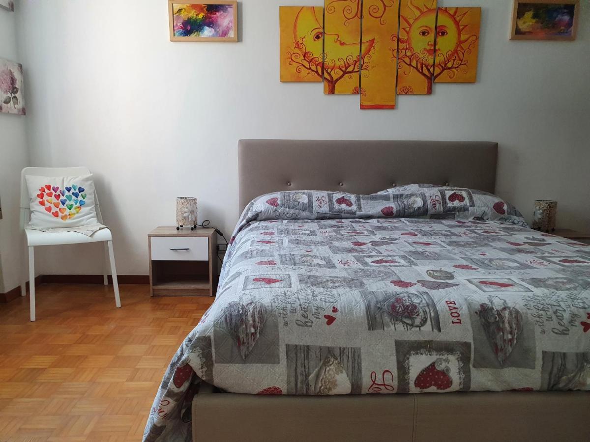 Appartamento Lido 'With Parking Space Included' ตอสโกลาโน มาแดร์โน ภายนอก รูปภาพ