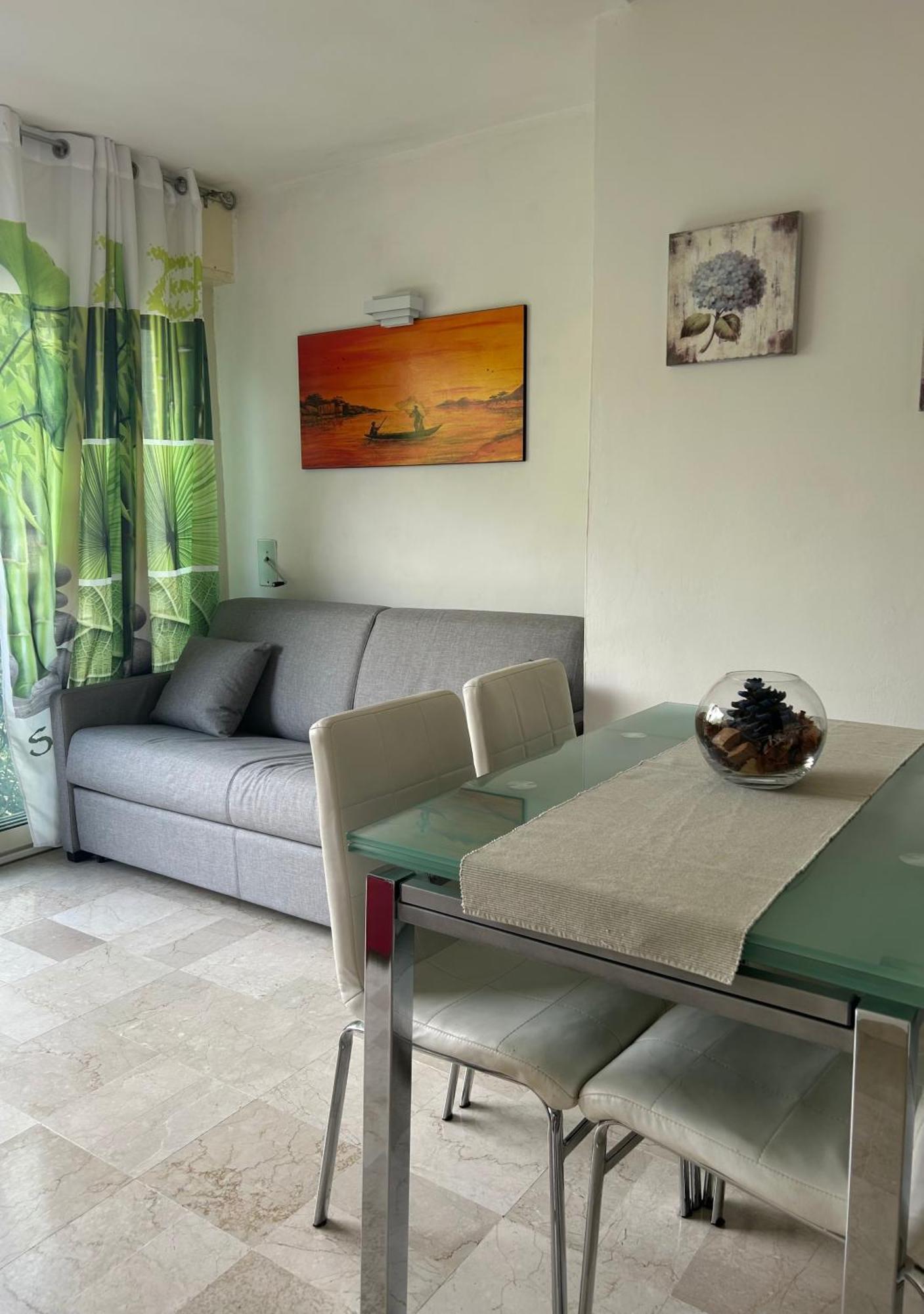 Appartamento Lido 'With Parking Space Included' ตอสโกลาโน มาแดร์โน ภายนอก รูปภาพ