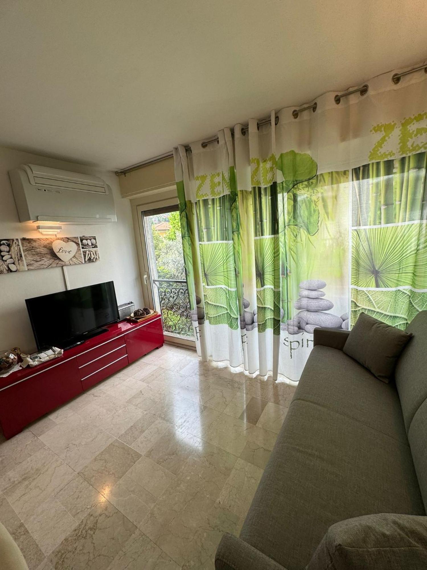Appartamento Lido 'With Parking Space Included' ตอสโกลาโน มาแดร์โน ภายนอก รูปภาพ
