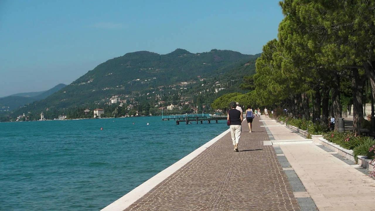 Appartamento Lido 'With Parking Space Included' ตอสโกลาโน มาแดร์โน ภายนอก รูปภาพ