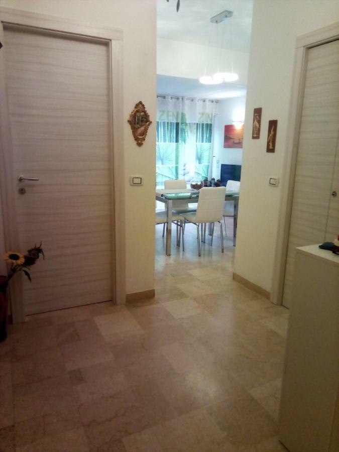 Appartamento Lido 'With Parking Space Included' ตอสโกลาโน มาแดร์โน ภายนอก รูปภาพ